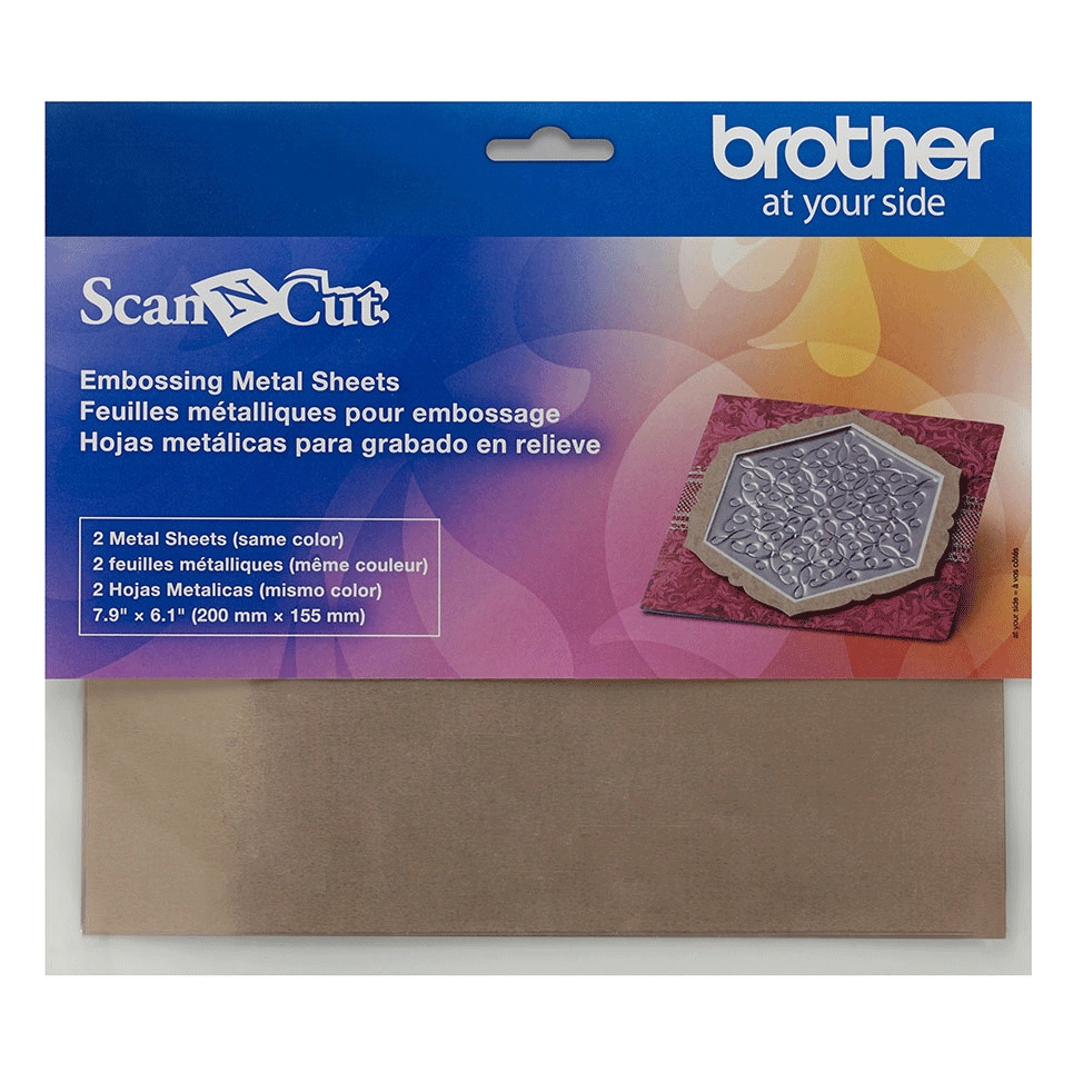 Skap eksklusive pregingseffekter med Brother ScanNCut CAEBSBMS1. Disse messingfargede metallarkene gir flotte detaljer og en elegant metallisk finish til kort, dekorasjoner og kreative prosjekter sammen med ScanNCut embossing-funksjonen.